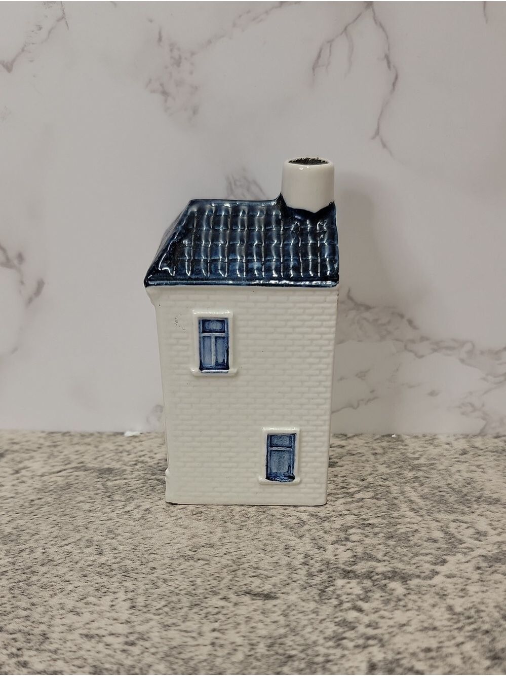 Vintage KLM Blue Delft House #26 House of Hague - Picture 2 of 9